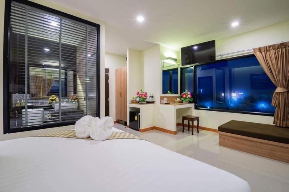 Pura Nakhon Hotel Nakhon Si Thammarat Zewnętrze zdjęcie