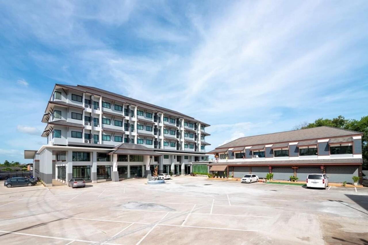 Pura Nakhon Hotel Nakhon Si Thammarat Zewnętrze zdjęcie
